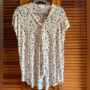 Women’s light weight sheer blouse GUC